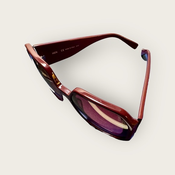 MCM Authentic 💯sunglasses - burgandy/frappe - NWT - Picture 3 of 8